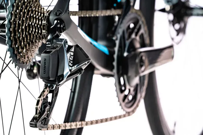 2020 Giant Defy Advanced Pro 0 Red Carbon Road Bike in Grey-4