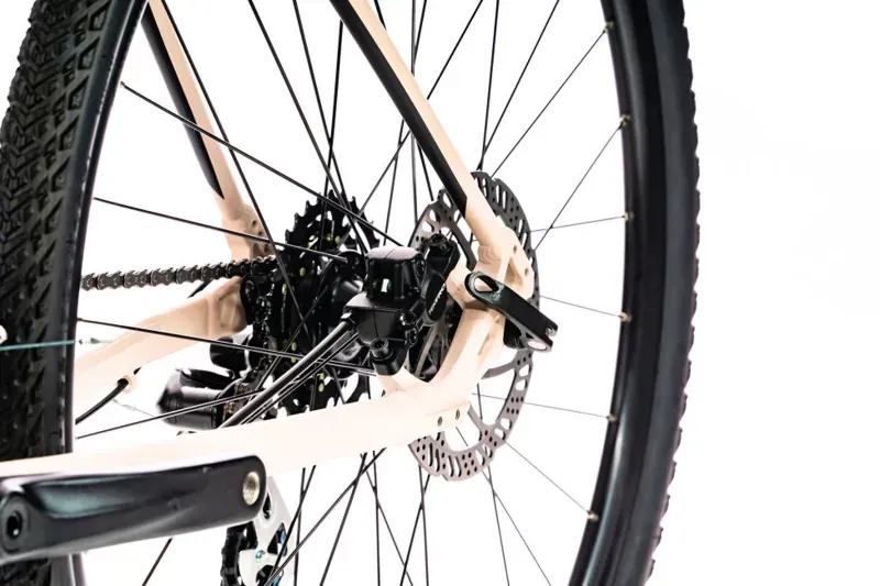 2020 Giant Roam 4 Disc Hybrid Bike in Brown-1