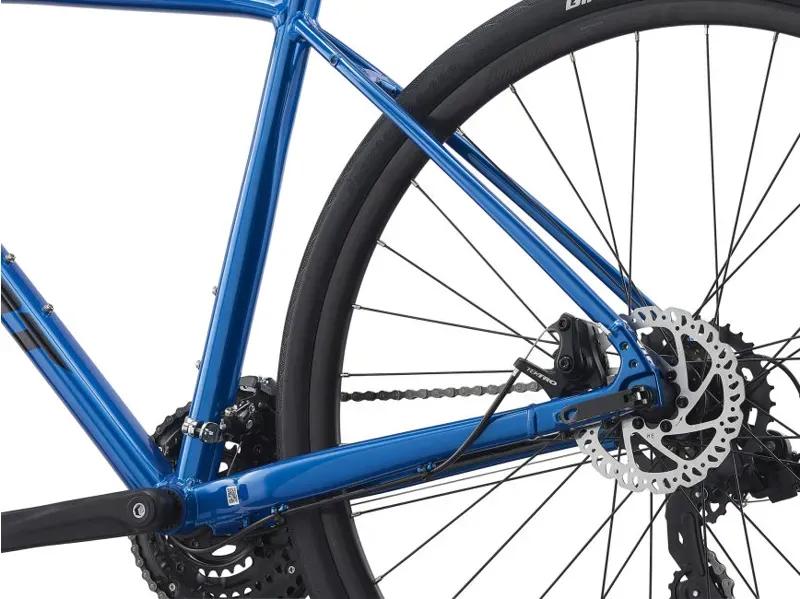 2021 Giant Escape 3 Disc Hybrid Bike in Blue 